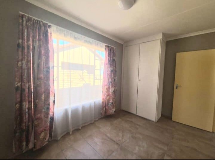 2 Bedroom Property for Sale in Sasolburg Ext 11 Free State